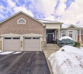 30 Benville Crescent, Aurora, ON L4G 7K3