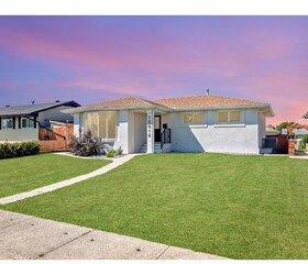 15016 88 Street Northwest, Edmonton, AB T5E 5T5