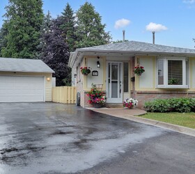 10 Minton Place, Brampton, ON L6S 2S7