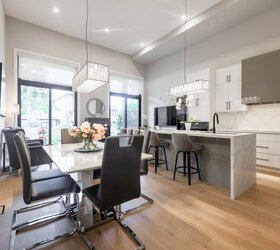 105 Tenth Street, Toronto, ON M8V 3E9