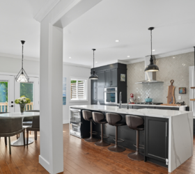 47 Livingstone Drive, Hamilton, ON L9H 7S4