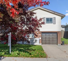 263 The Country Way, Kitchener, ON N2E 2V6