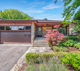 24 Ealing Drive, Toronto, ON M2L 2R5