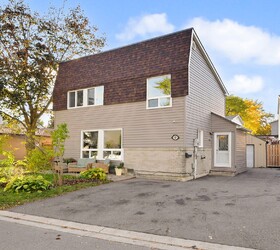 2 Hector Court, Brampton, ON L6S 1X4