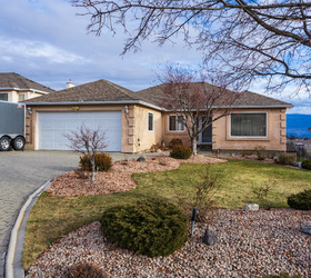 2170 Sunview Drive, West Kelowna, BC V1Z 3R2