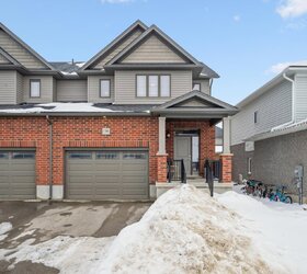 138 Woodberry Crescent, Elmira, ON N3B 0E5