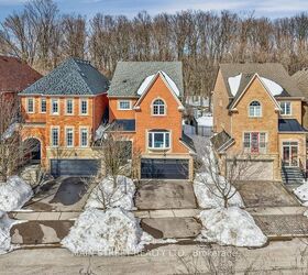 38 Carriage House Court, Richmond Hill, ON L4E 4V3
