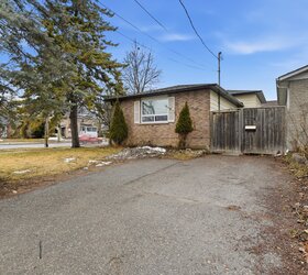 226 Spencleys Lane, Peterborough, ON K9H 1R9