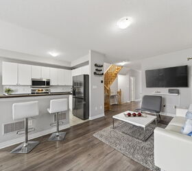 37 Greenwood Drive, Angus, ON L3W 0N5