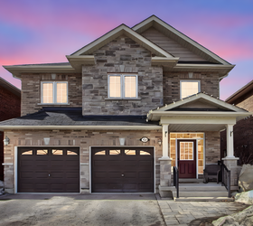 42 Prosser Crescent, Georgina, ON L0E 1R0