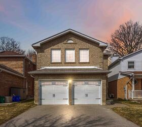 711 Cowan Circle, Pickering, ON L1W 3W6