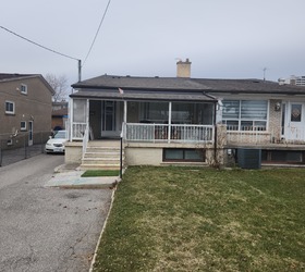 68 Lanyard Road, Toronto, ON M9M 1Y9