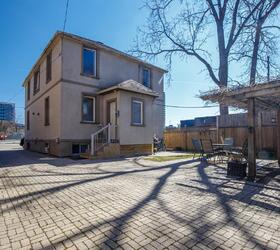 19 Troy Street, Mississauga, ON L5G 1S6