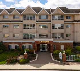 1055 Lawrence Avenue, Unit 202, Kelowna, BC V1Y 6M3