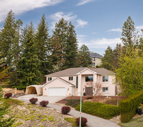 2321 Lillooet Crescent, Kelowna, BC V1V 1T1