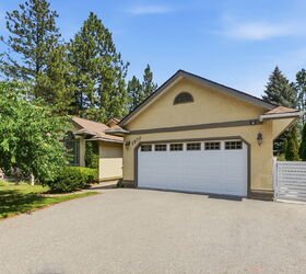 1977 Covington Crescent, West Kelowna, BC V1Z 3M2