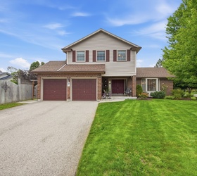 7 Glenview Crescent, London, ON N5X 2P8