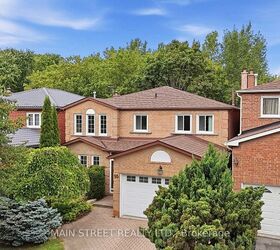 95 Whistling Hills Drive, Toronto, ON M1V 3K7