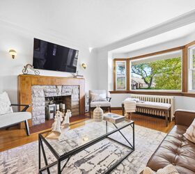 4 Crestland Avenue, Toronto, ON M4C 3L1
